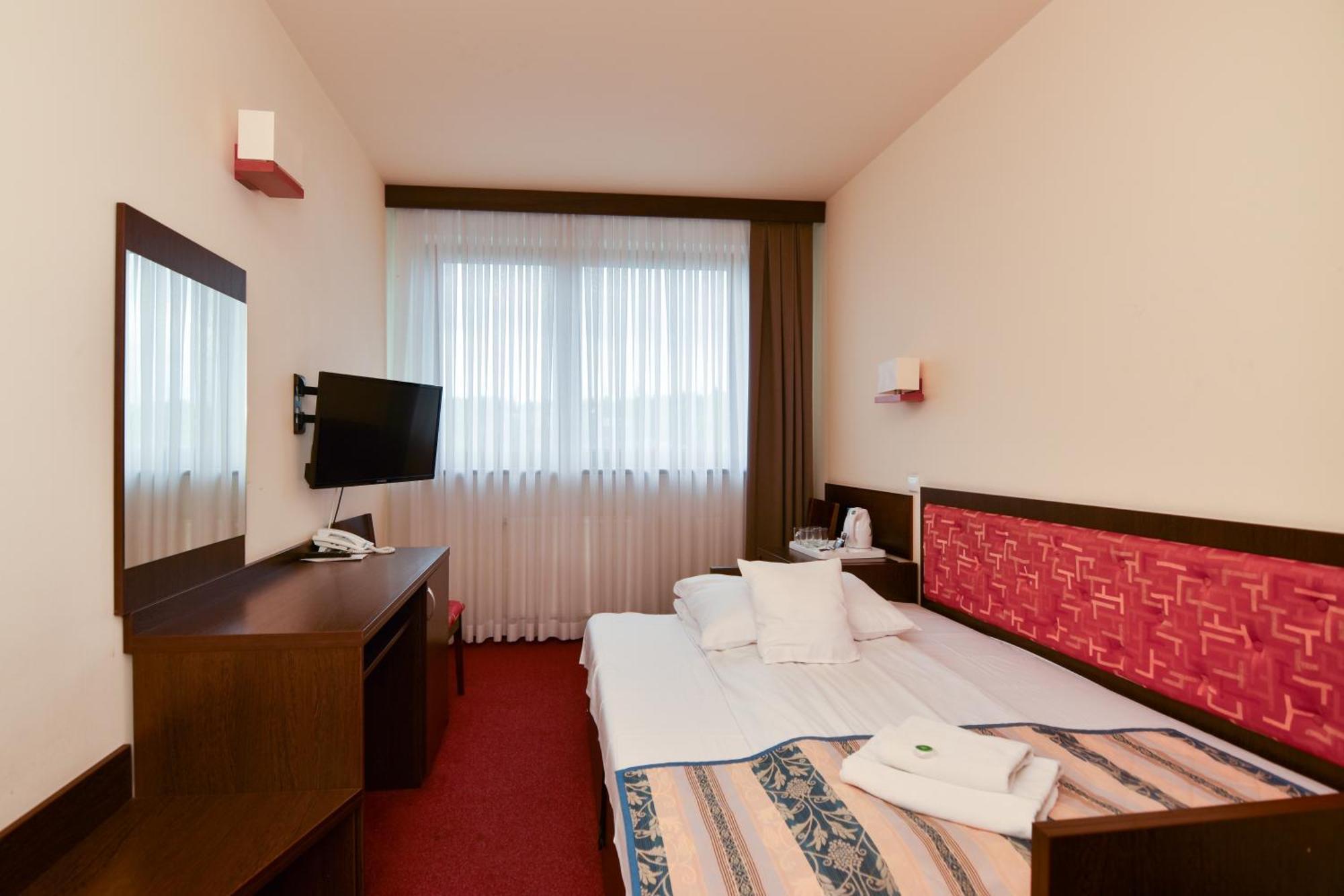 Hyrny Bed & Breakfast *